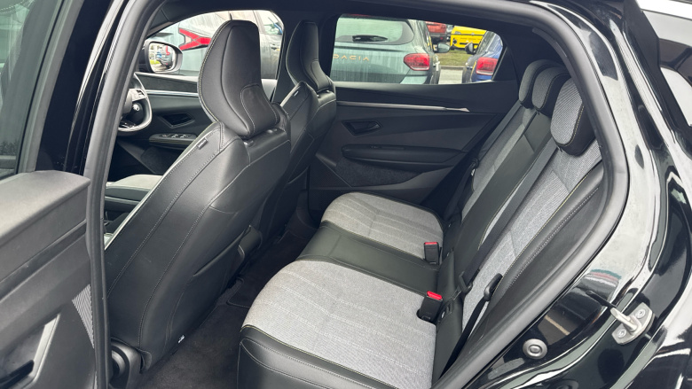 Renault Megane E-Tech EV60 160kW Techno+ 60kWh Optimum Charge 5dr Auto Electric Hatchback